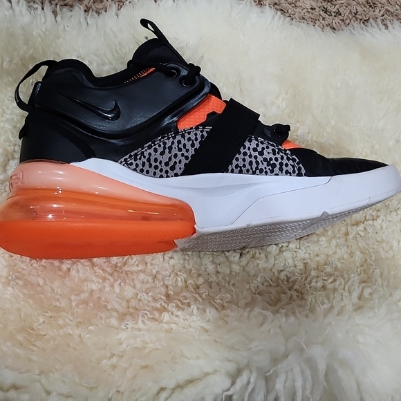 Black and Orange Hightop Nike Airforce 270 - Picture 6 of 8